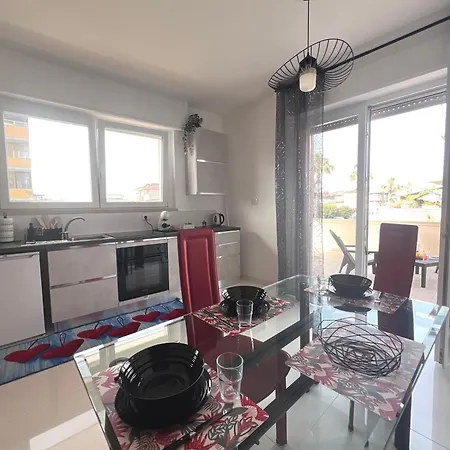 Roma Airport Sky Apartments Fiumicino Exterior photo