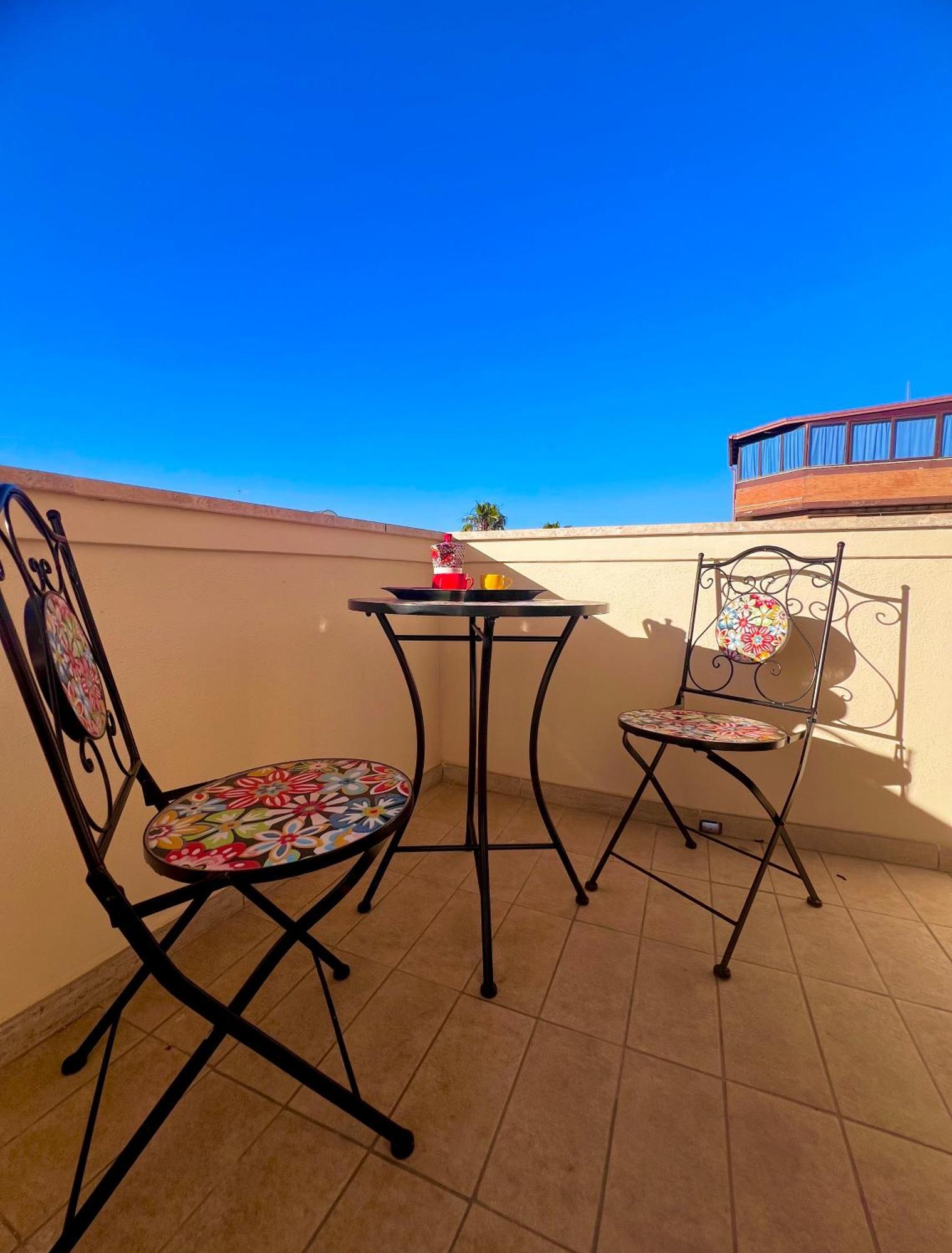 Roma Airport Sky Apartment